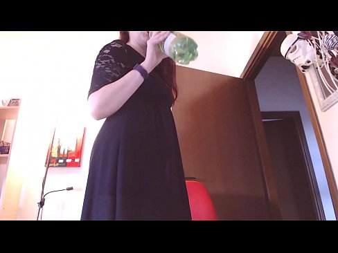 ❤️ Mtumwa mtiifu ambaye anapenda chupi chafu na ya kuvutia analazimika kupiga punyeto baada ya kutazama video hii! ❤️❌ ️❤